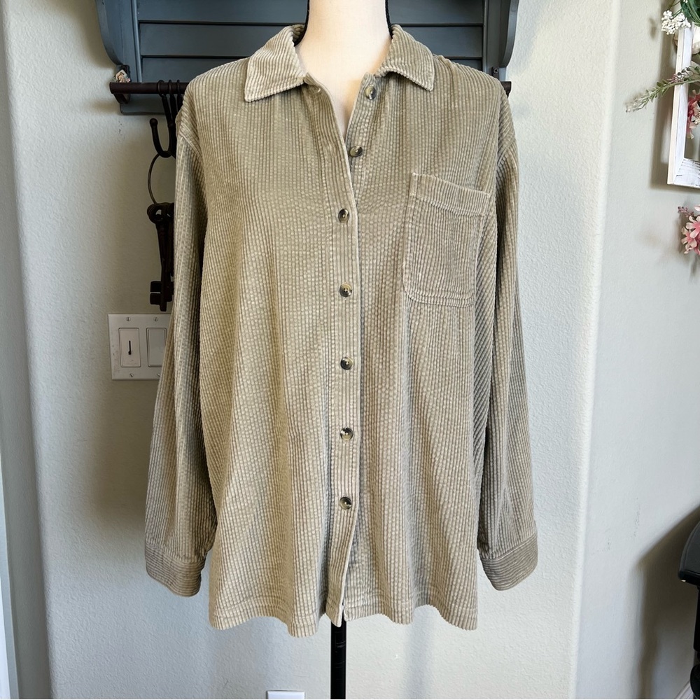 L.L. Bean Women's Light green button down Corduroy Jacket